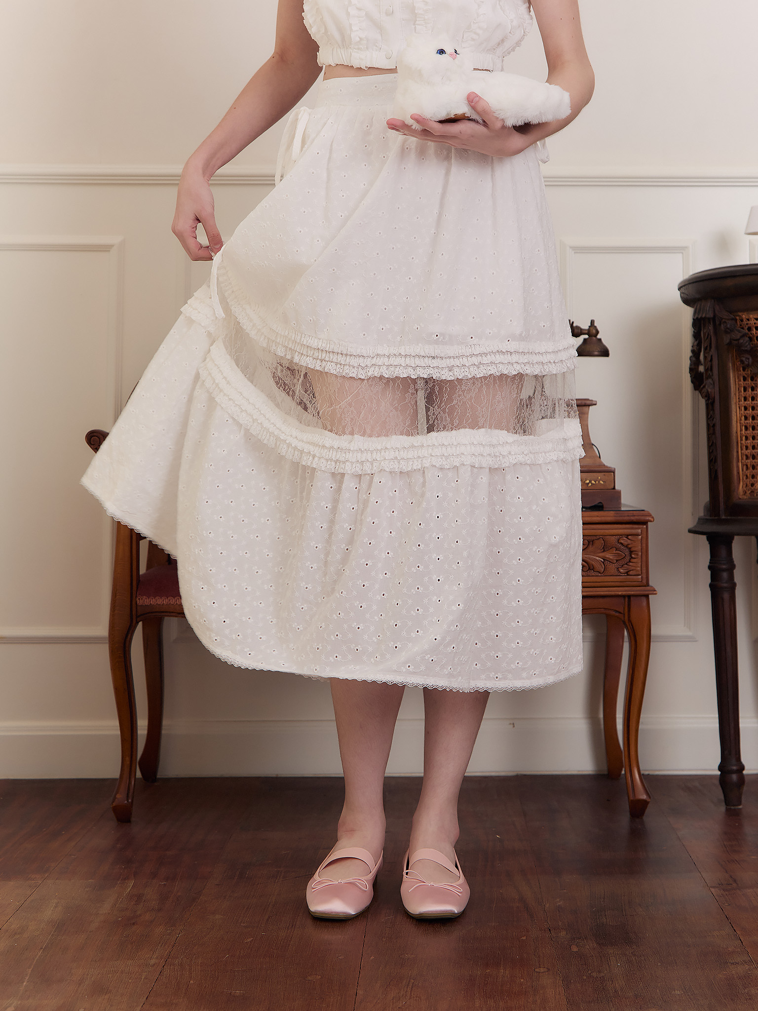 Fallon skirt (White lace)